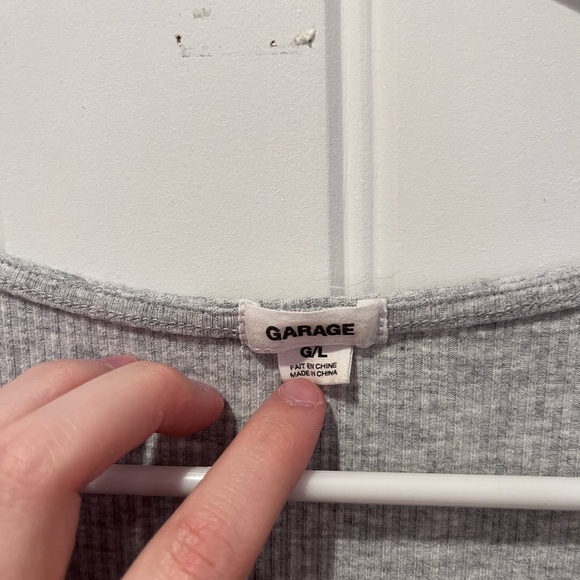 🧁Garage Gray Button Up Top summer preppy minimal coquette cottagecore feminine - Picture 4 of 8